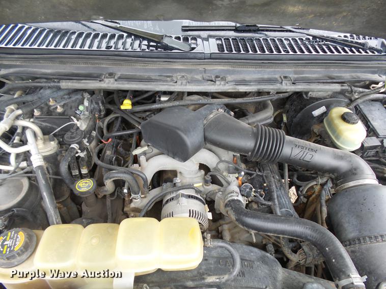 image for item DC6412 2000 Ford Excursion Limited SUV