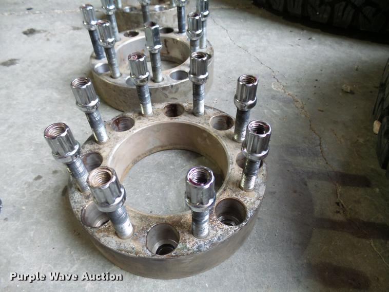 image for item DC6413 (4) B.F. Goodrich All Terrain T/A LT275/80R18 tires