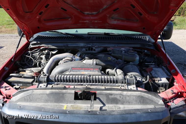 image for item DD0012 2006 Ford F550 Super Duty service truck with crane