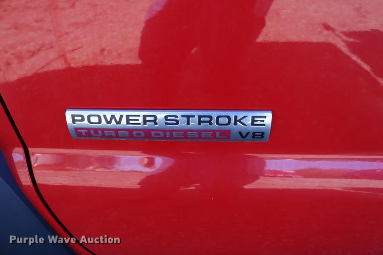 image for item DD0012 2006 Ford F550 Super Duty service truck with crane