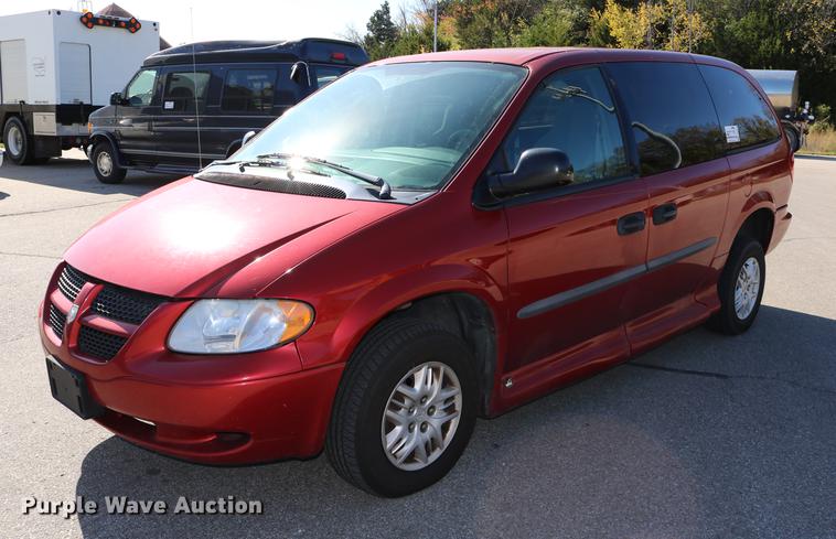 image for item DD0014 2004 Dodge Grand Caravan van