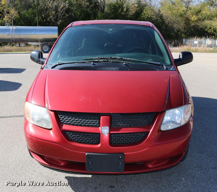 image for item DD0014 2004 Dodge Grand Caravan van