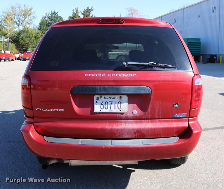 image for item DD0014 2004 Dodge Grand Caravan van