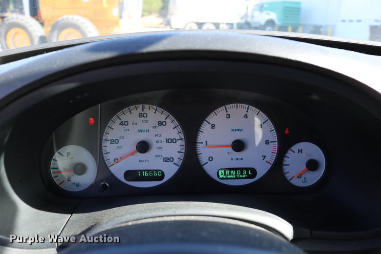 image for item DD0014 2004 Dodge Grand Caravan van