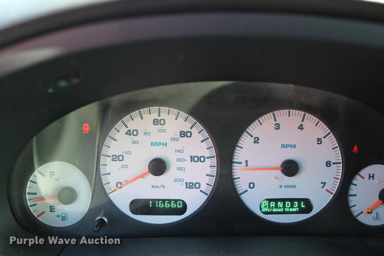 image for item DD0014 2004 Dodge Grand Caravan van