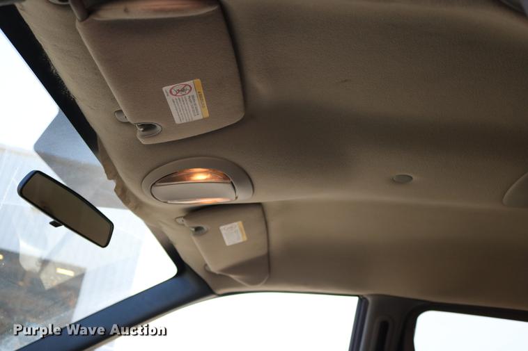 image for item DD0014 2004 Dodge Grand Caravan van