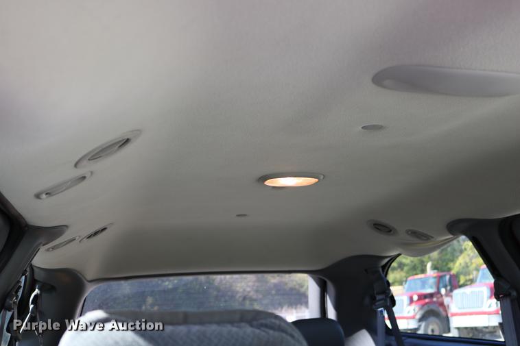 image for item DD0014 2004 Dodge Grand Caravan van