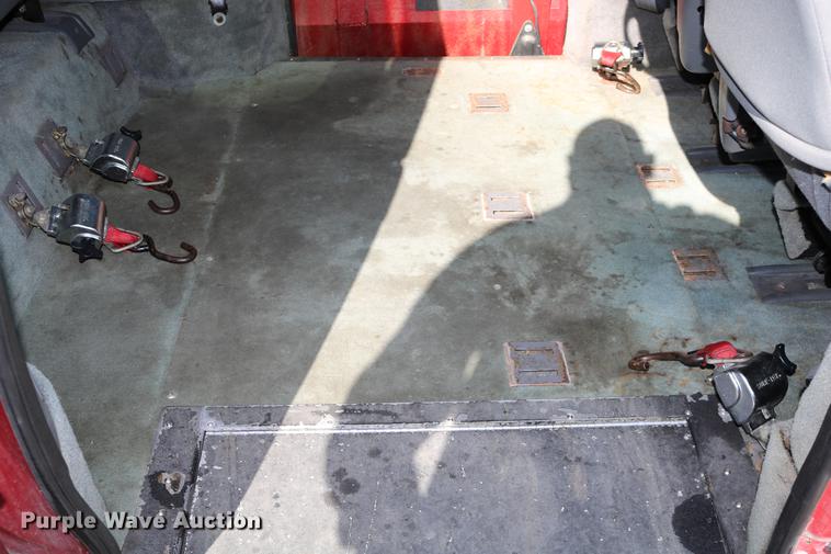 image for item DD0014 2004 Dodge Grand Caravan van