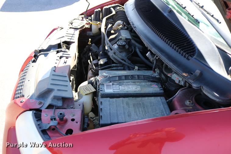 image for item DD0014 2004 Dodge Grand Caravan van