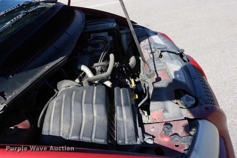 image for item DD0014 2004 Dodge Grand Caravan van