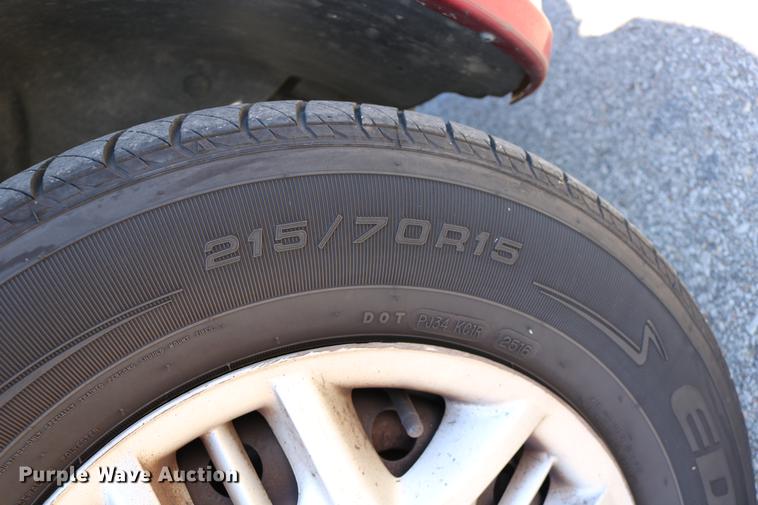 image for item DD0014 2004 Dodge Grand Caravan van