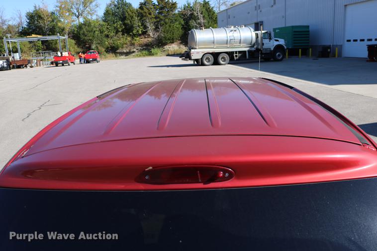 image for item DD0014 2004 Dodge Grand Caravan van