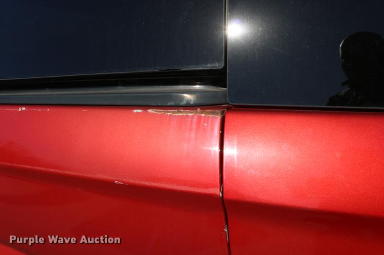 image for item DD0014 2004 Dodge Grand Caravan van