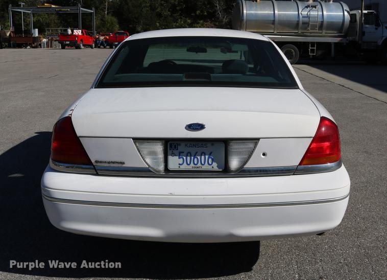 image for item DD0016 1998 Ford Crown Victoria