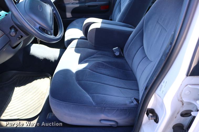 image for item DD0016 1998 Ford Crown Victoria