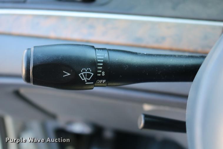 image for item DD0016 1998 Ford Crown Victoria