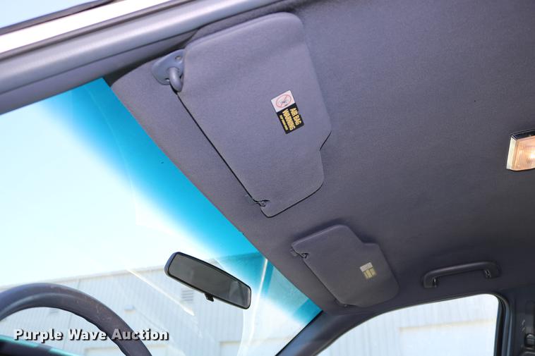 image for item DD0016 1998 Ford Crown Victoria