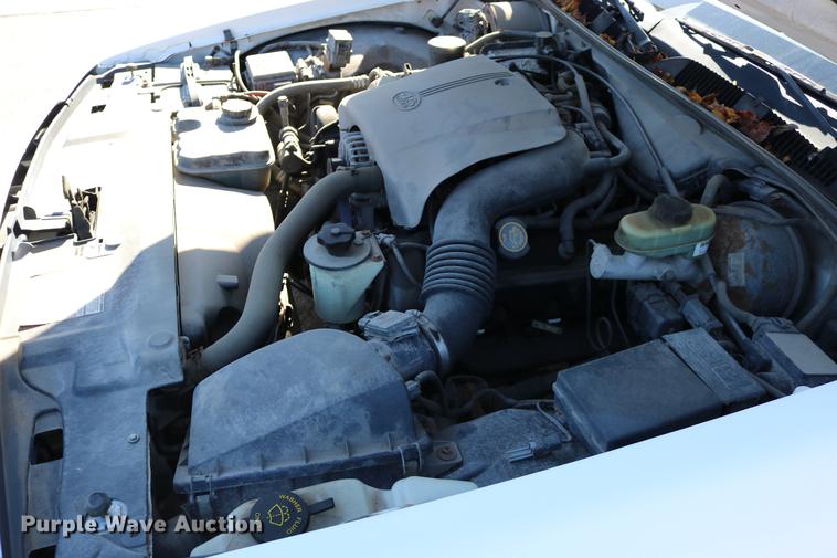 image for item DD0016 1998 Ford Crown Victoria