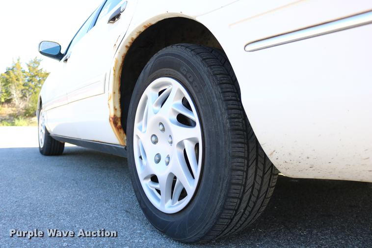 image for item DD0016 1998 Ford Crown Victoria