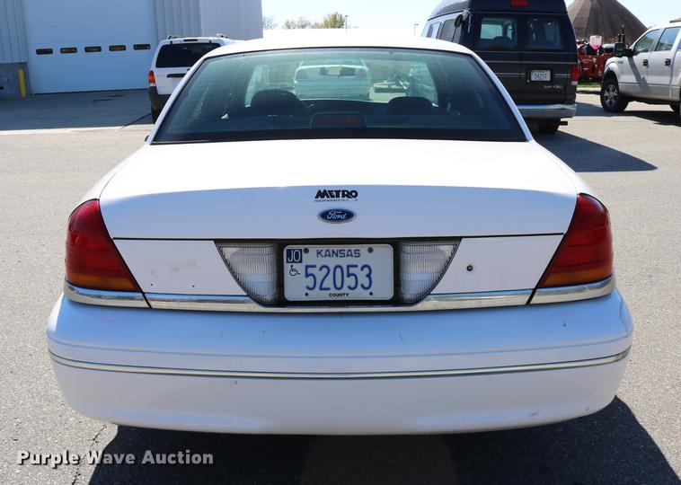 image for item DD0017 1999 Ford Crown Victoria