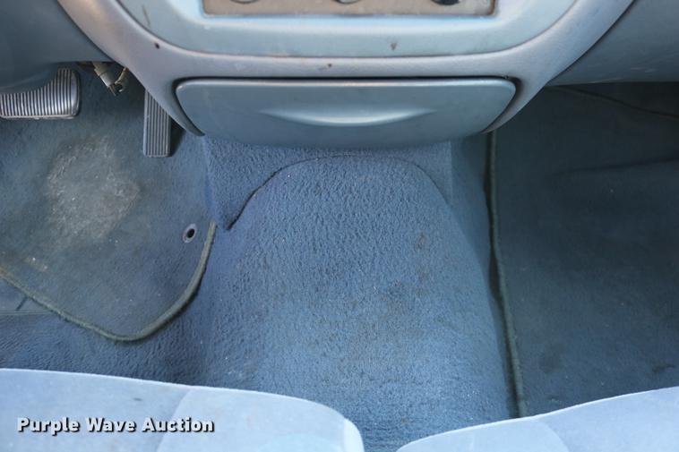 image for item DD0017 1999 Ford Crown Victoria