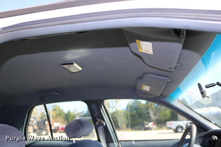 image for item DD0017 1999 Ford Crown Victoria