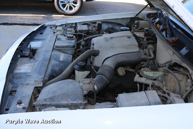 image for item DD0017 1999 Ford Crown Victoria