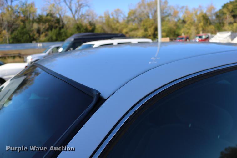 image for item DD0017 1999 Ford Crown Victoria