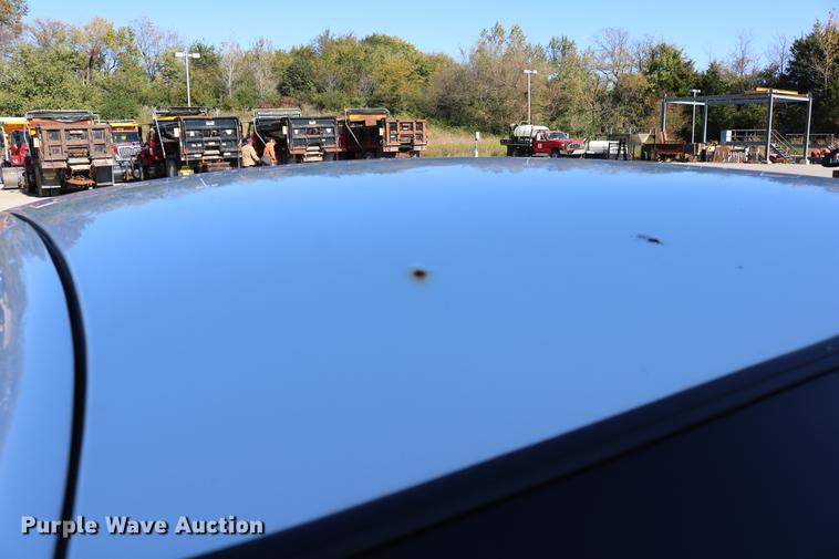 image for item DD0017 1999 Ford Crown Victoria