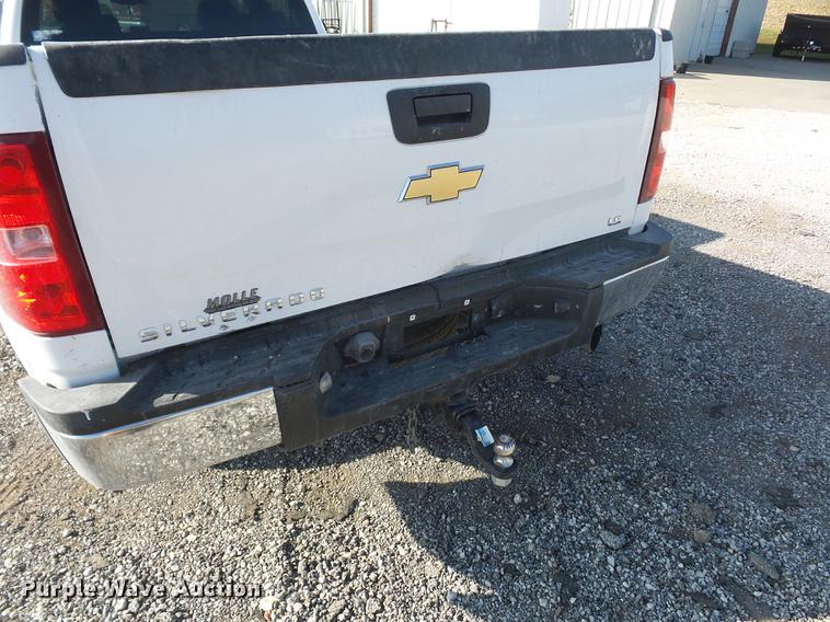 image for item DD9019 2008 Chevrolet Silverado 3500HD Crew Cab pickup truck
