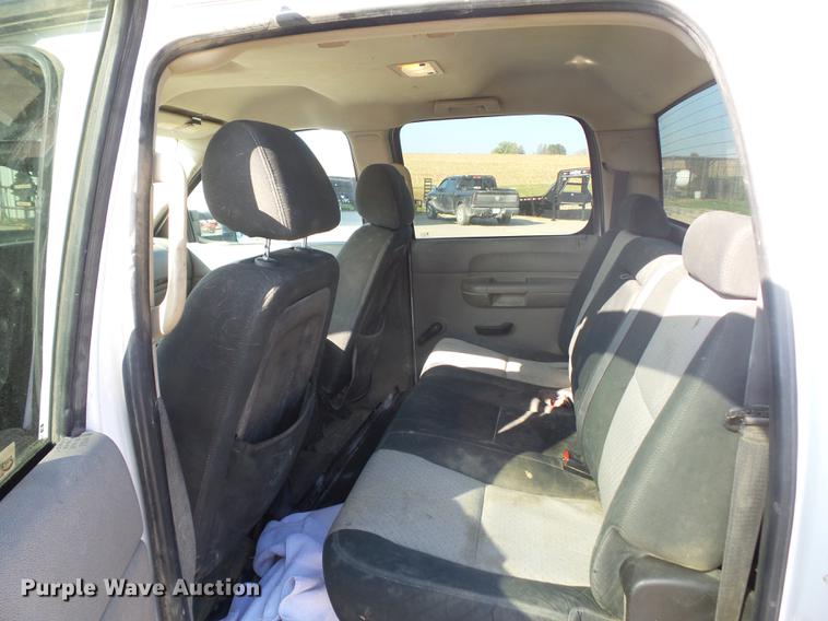 image for item DD9019 2008 Chevrolet Silverado 3500HD Crew Cab pickup truck