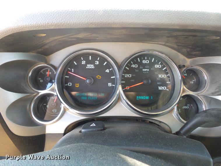 image for item DD9019 2008 Chevrolet Silverado 3500HD Crew Cab pickup truck