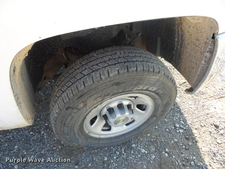 image for item DD9019 2008 Chevrolet Silverado 3500HD Crew Cab pickup truck