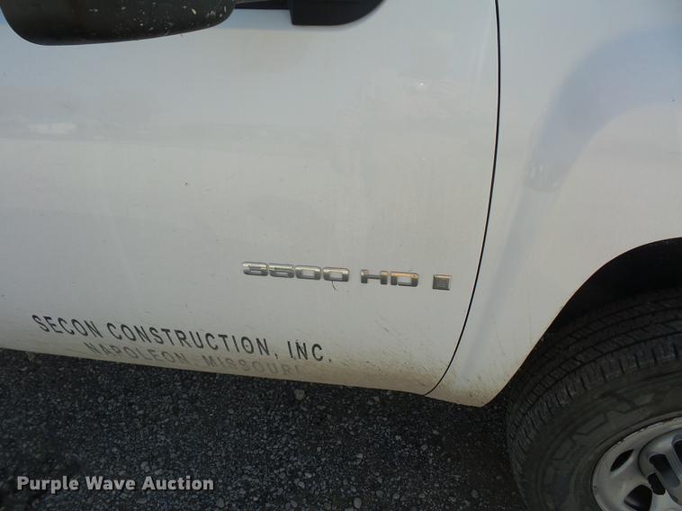 image for item DD9019 2008 Chevrolet Silverado 3500HD Crew Cab pickup truck