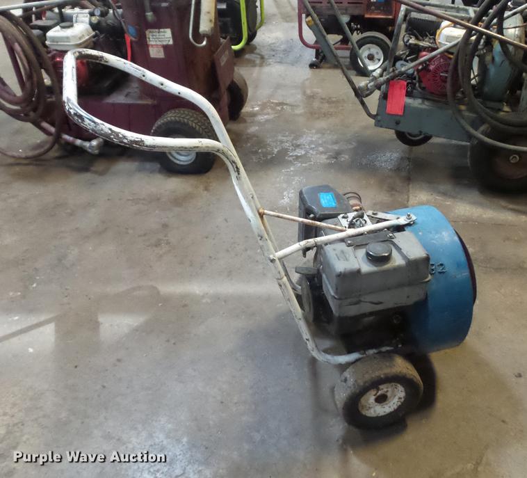 image for item DD9043 Blower