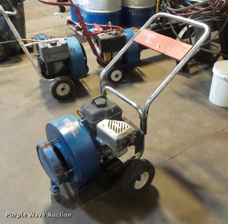 image for item DD9045 Toro blower