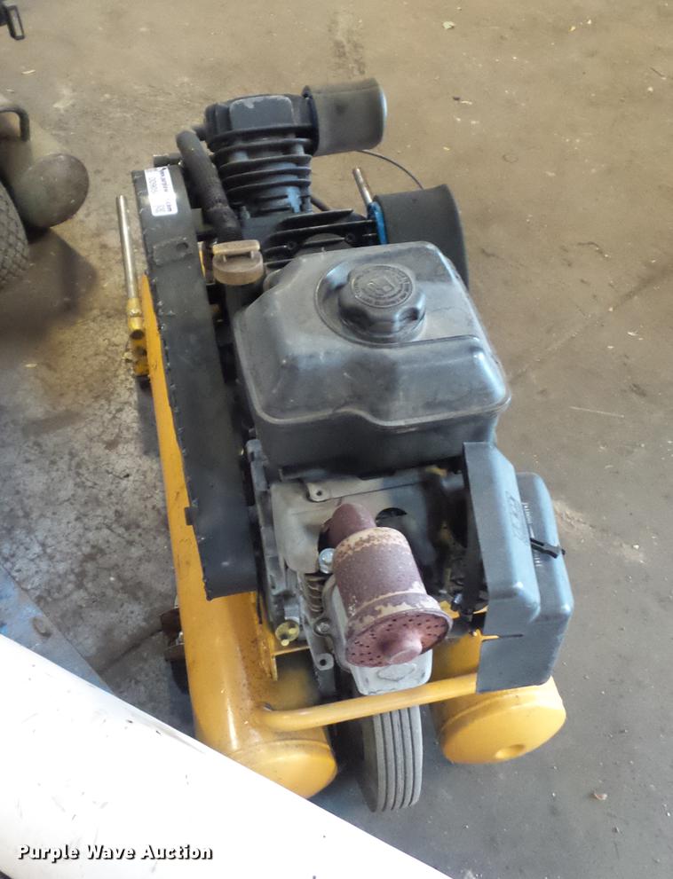 image for item DD9056 Air compressor