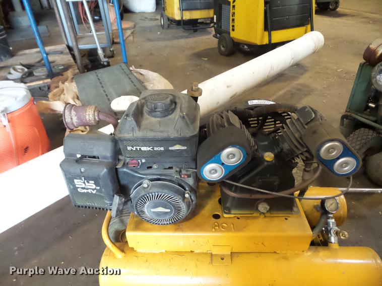image for item DD9056 Air compressor