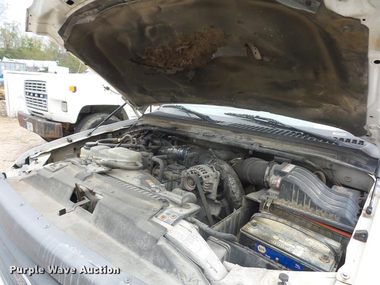 image for item DD9061 1999 Ford F450 Super Duty truck cab and chassis