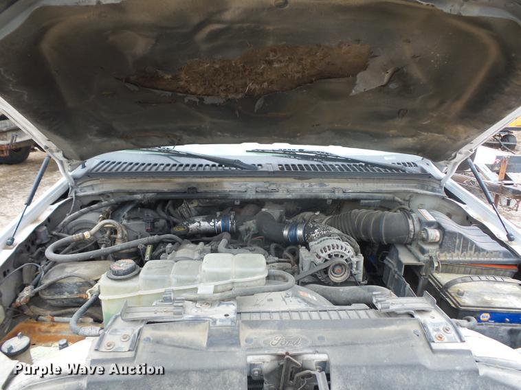 image for item DD9061 1999 Ford F450 Super Duty truck cab and chassis