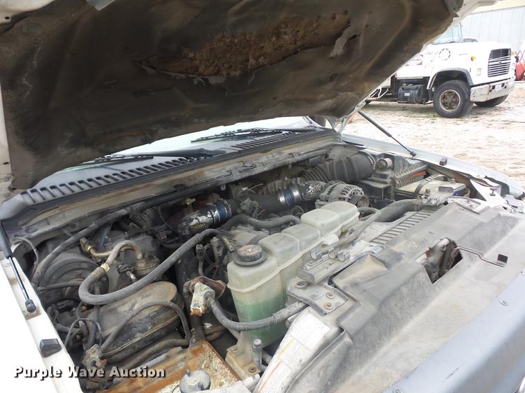 image for item DD9061 1999 Ford F450 Super Duty truck cab and chassis