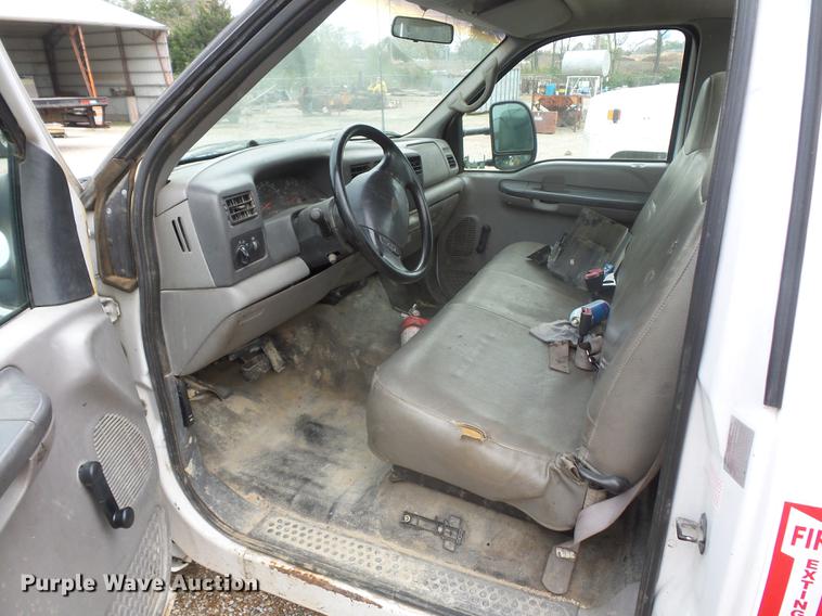 image for item DD9061 1999 Ford F450 Super Duty truck cab and chassis