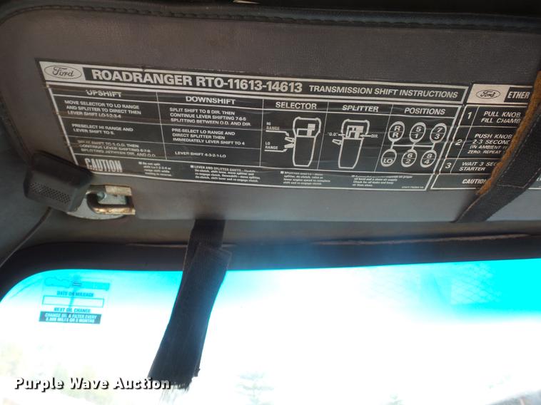 image for item DD9064 1987 Ford LTL9000 flatbed truck