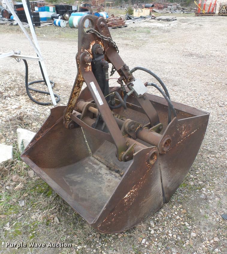 image for item DD9065 Hydraulic clamshell bucket