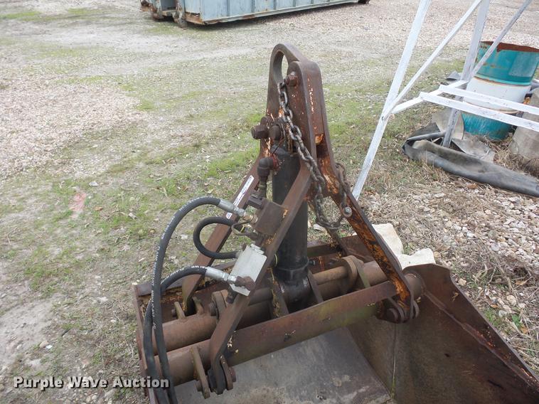 image for item DD9065 Hydraulic clamshell bucket