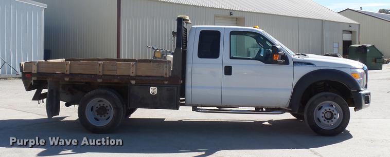 image for item DD9502 2011 Ford F450 Super Duty SuperCab flatbed truck