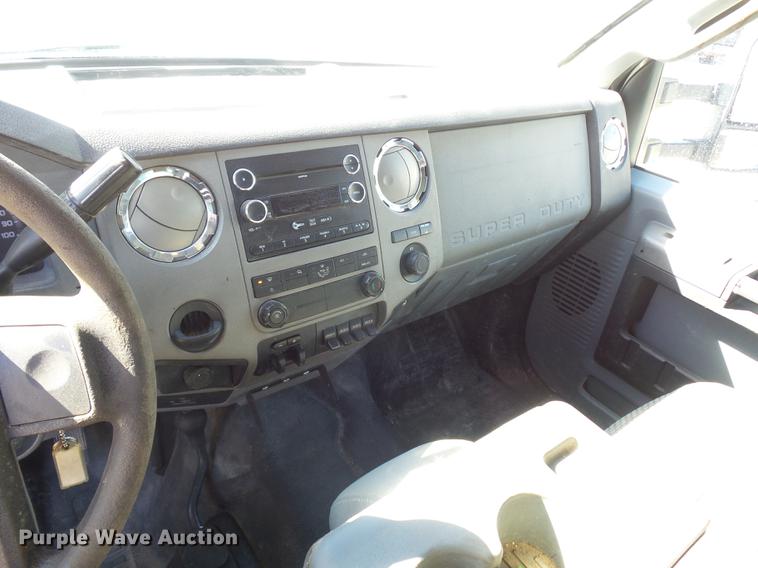 image for item DD9502 2011 Ford F450 Super Duty SuperCab flatbed truck