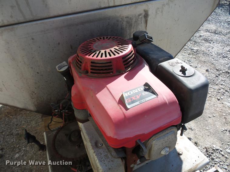 image for item DD9511 Henderson stainless steel spreader