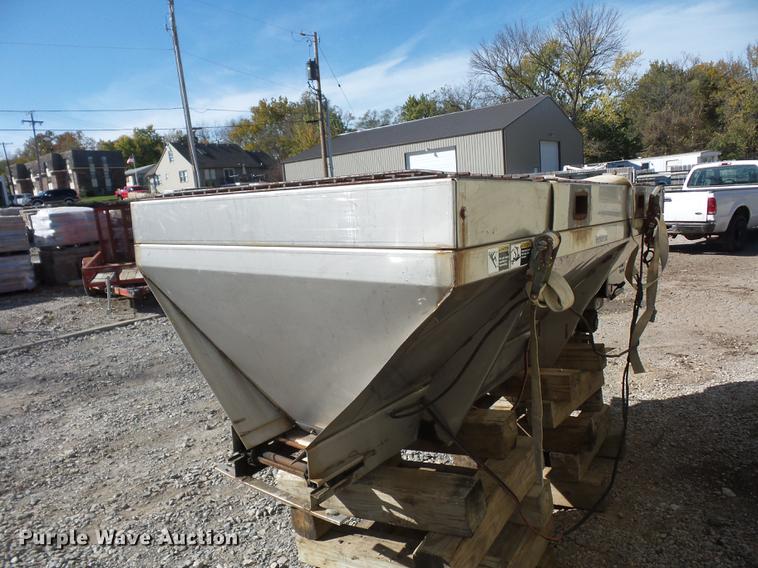 image for item DD9511 Henderson stainless steel spreader