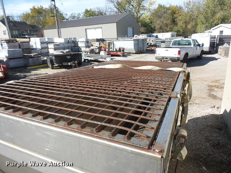 image for item DD9511 Henderson stainless steel spreader